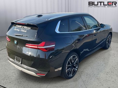 Certified 2025 BMW X3 xDrive30i w/ Premium Package image 9