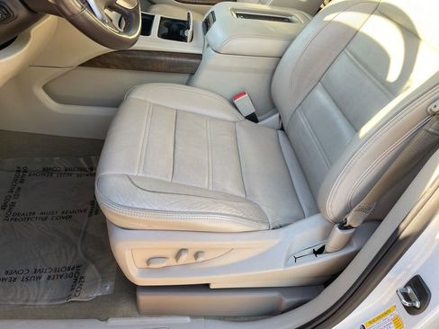 Used 2018 GMC Yukon Denali w/ Denali Ultimate Package image 9