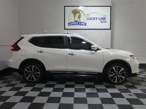 Used 2018 Nissan Rogue SL w/ Premium Package image 6