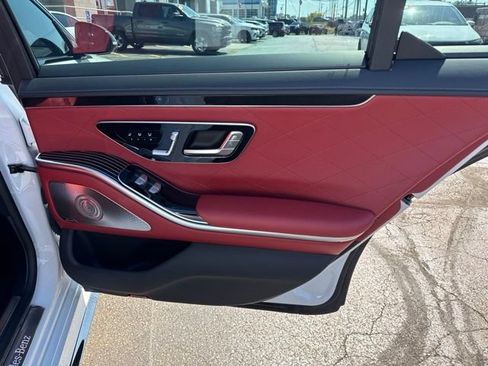 Used 2024 Mercedes-Benz S 580 4MATIC Sedan image 23