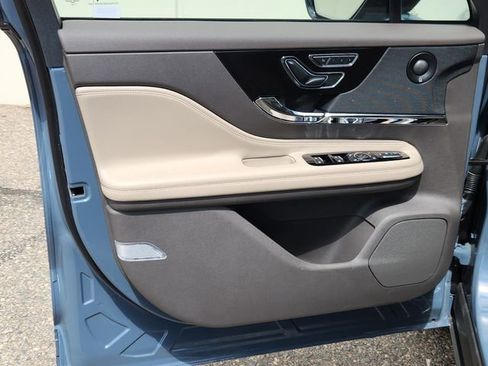 New 2024 Lincoln Corsair AWD w/ Equipment Group 102A image 9