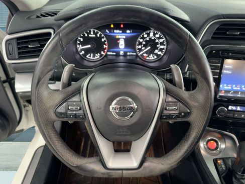 Used 2017 Nissan Maxima SR w/ Midnight Edition image 17