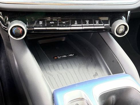 Used 2025 Chevrolet Equinox EV LT w/ Convenience Package image 20