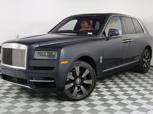 Certified 2024 Rolls-Royce Cullinan image 38