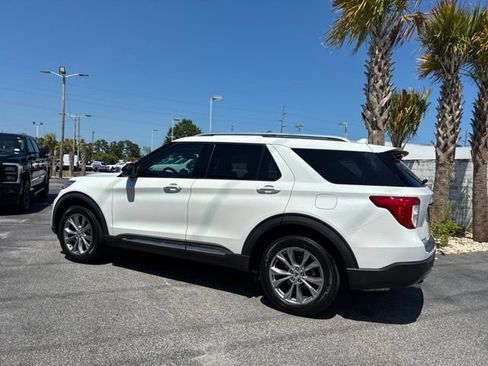 Used 2023 Ford Explorer Limited w/ Limited Technology Package AWD/4WD image 6