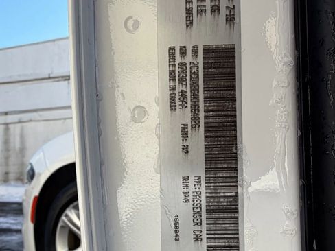 Used 2019 Dodge Charger SXT image 29