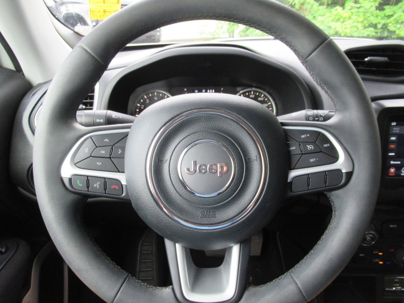 Used 2019 Jeep Renegade Latitude FWD image 23