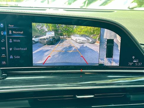 Used 2024 Cadillac Escalade ESV V w/ Heavy-Duty Trailer Package AWD/4WD image 13