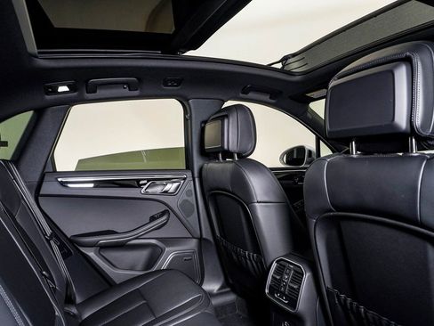 New 2026 Porsche Macan S image 16
