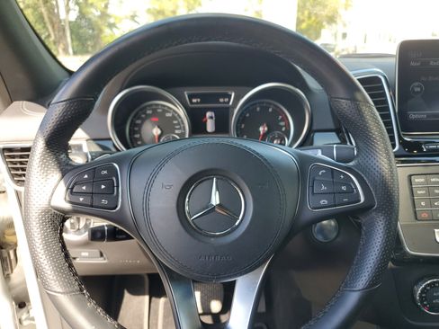Used 2019 Mercedes-Benz GLS 450 4MATIC image 21