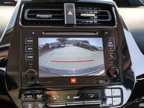 Used 2017 Toyota Prius Four image 29