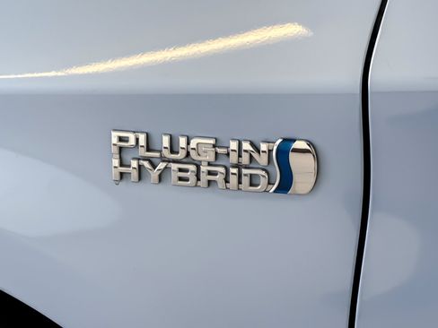 Used 2014 Toyota Prius Prime Advanced FWD image 28