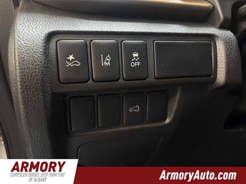 Used 2024 Mitsubishi Eclipse Cross SE image 12