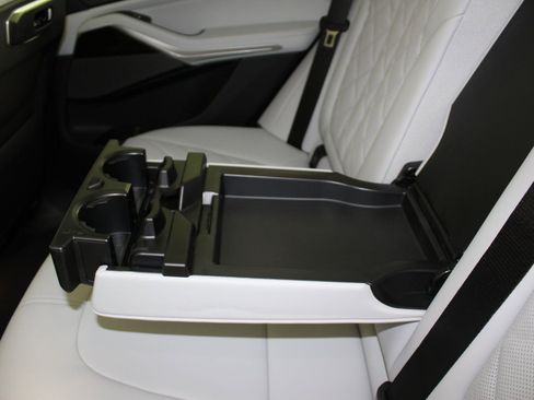 New 2026 BMW X5 xDrive50e image 22