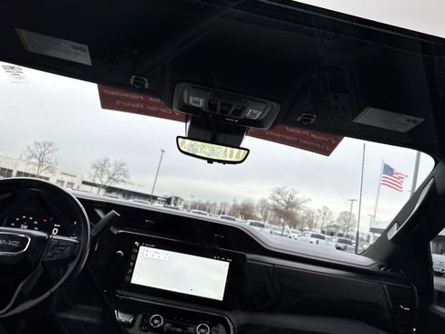 Used 2024 GMC Sierra 2500 AT4 w/ AT4 Premium Plus Package image 27