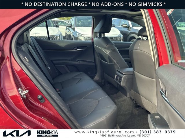 Used 2020 Toyota Camry XLE FWD image 17