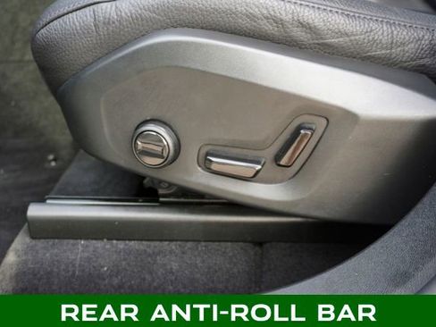 Used 2022 Volvo XC60 B5 Momentum image 16