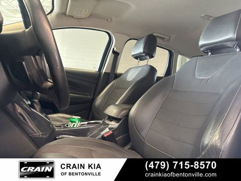 Used 2013 Ford Escape Titanium w/ Parking Technology Pkg AWD/4WD image 21