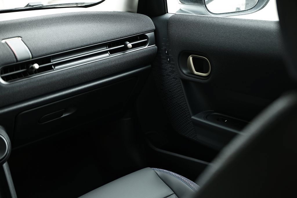 New 2026 MINI Cooper 4-Door Hardtop FWD image 31