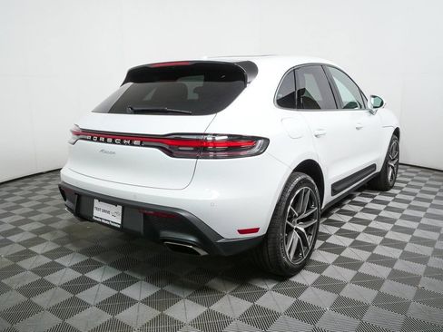 Certified 2026 Porsche Macan AWD/4WD image 29