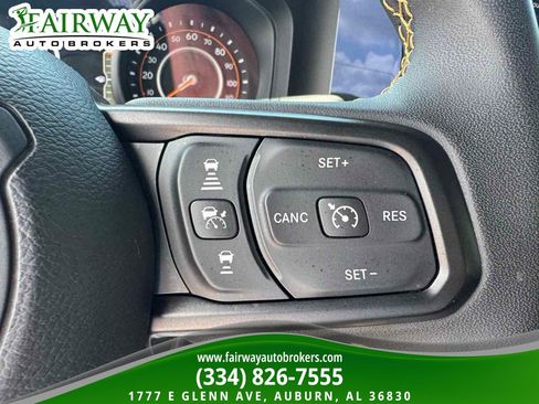 Used 2024 Jeep Gladiator Sport AWD/4WD image 20