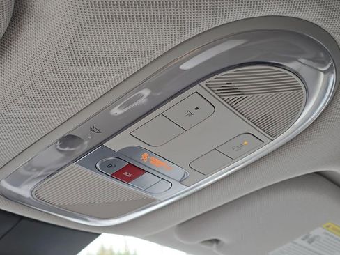 Used 2024 Hyundai Ioniq 5 SE image 35