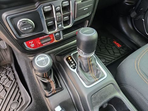Used 2022 Jeep Gladiator Mojave w/ Trailer Tow Package AWD/4WD image 29
