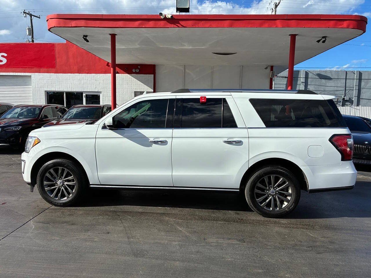 Used 2020 Ford Expedition Max Limited RWD image 11