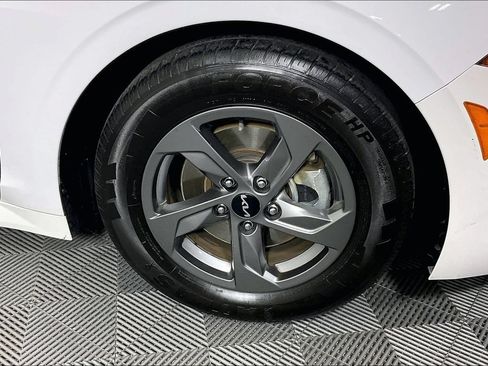 Used 2022 Kia K5 LXS FWD image 12