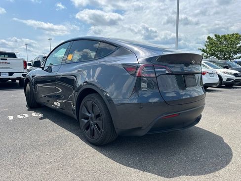 Used 2025 Tesla Model Y Long Range AWD/4WD image 8