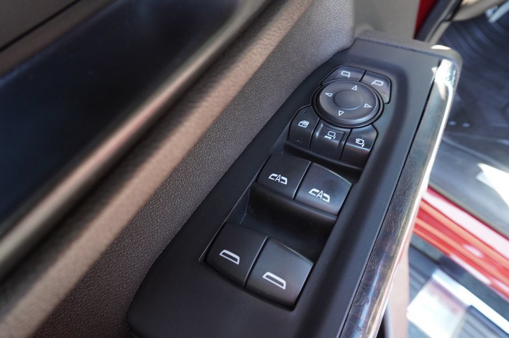 Used 2022 GMC Sierra 3500 Denali AWD/4WD image 18