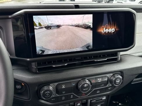 New 2026 Jeep Gladiator Sport image 29