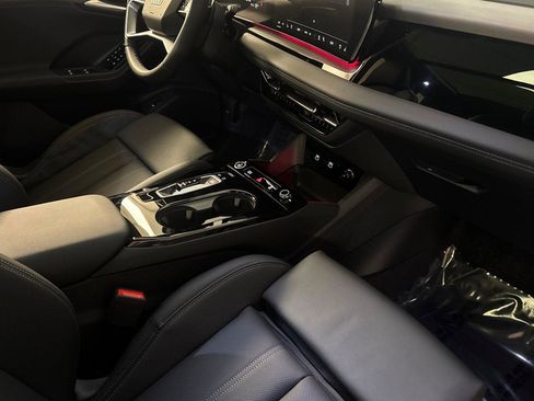 New 2025 Audi Q6 e-tron Premium Plus image 15