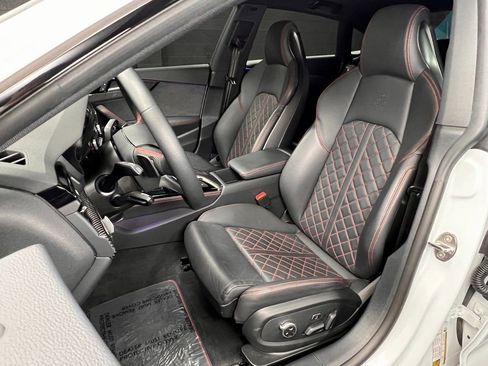 Used 2025 Audi S5 Premium Plus image 3