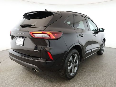 Used 2023 Ford Escape ST-Line w/ Tech Pack #1 image 4