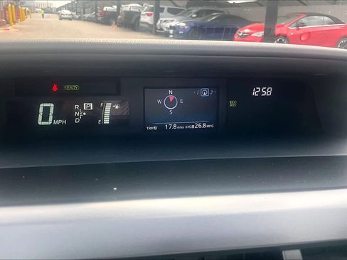 Used 2017 Toyota Prius V Four image 24