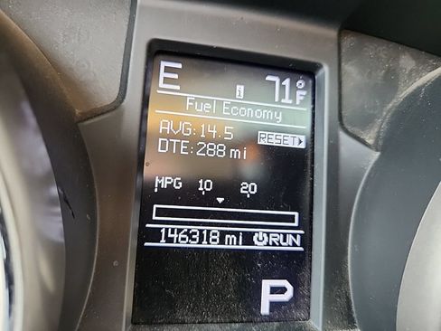 Used 2012 Jeep Grand Cherokee Overland AWD/4WD image 15