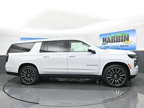 New 2026 Chevrolet Suburban High Country AWD/4WD image 7
