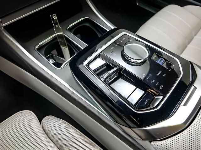 Used 2023 BMW 760i xDrive AWD/4WD image 20