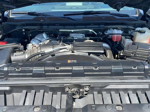 Used 2022 Chevrolet Silverado 3500 LTZ w/ LTZ Plus Package AWD/4WD image 9