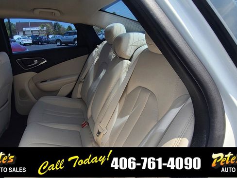 Used 2016 Chrysler 200 Limited image 11
