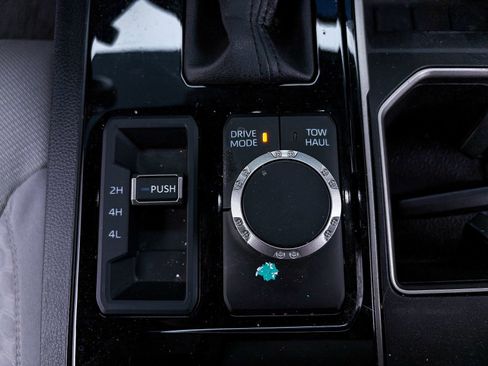 Used 2025 Toyota Tundra SR5 AWD/4WD image 21