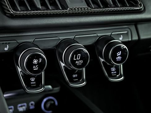 Used 2018 Audi R8 V10 plus AWD/4WD image 28