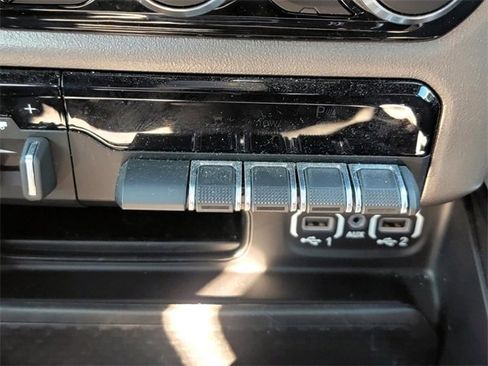 Used 2021 RAM 1500 Big Horn image 25