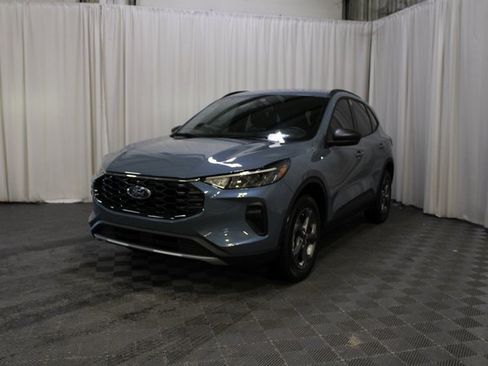 New 2026 Ford Escape ST-Line w/ Cold Weather Package image 28