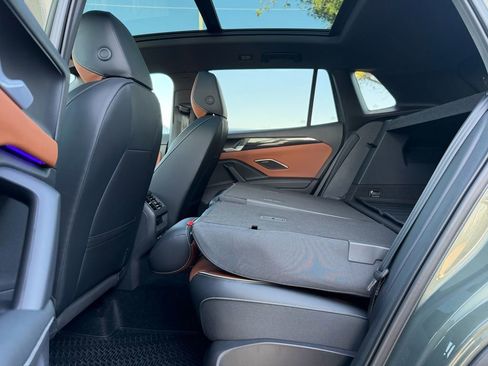 Used 2026 Volkswagen Tiguan SEL R-Line image 13