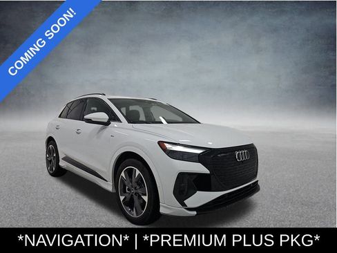 Used 2024 Audi Q4 e-tron Premium Plus w/ Premium Plus image 1