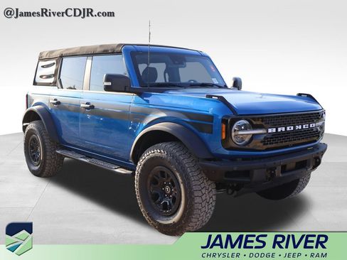 Used 2024 Ford Bronco Wildtrak AWD/4WD image 13