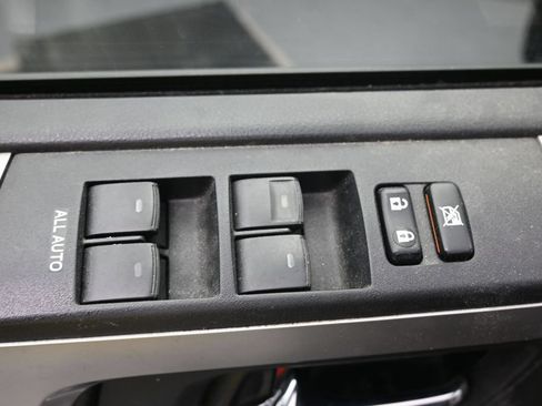 Used 2018 Toyota 4Runner SR5 Premium AWD/4WD image 15