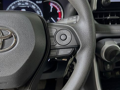 Used 2025 Toyota RAV4 LE image 20